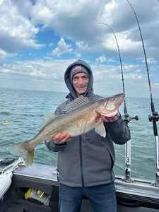 Lake Erie: Walleye Fishing Bliss